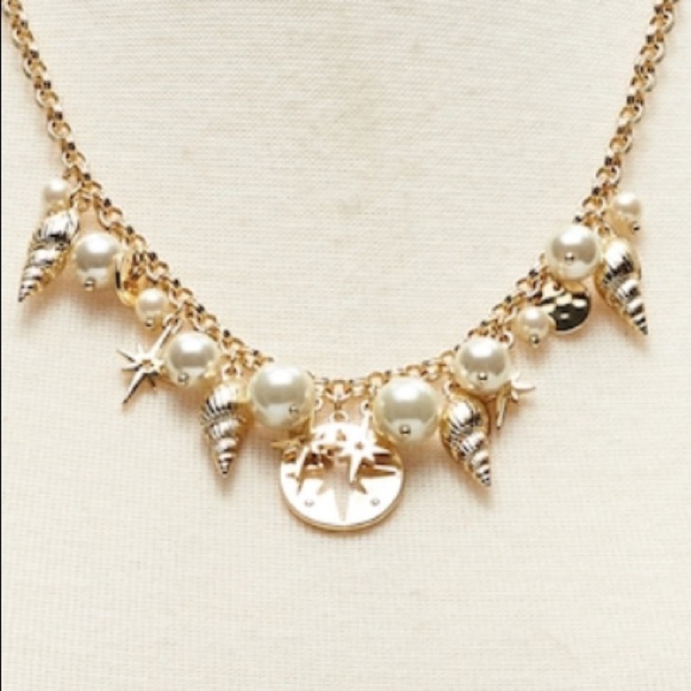 {Banana Republic} Shell Charm Statement Necklace